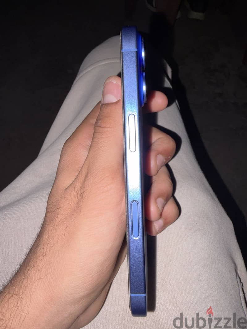 Apple - iPhone 16 2