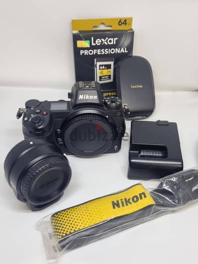 Nikon Z6 Mark I + FTZ Adapter + ملحقات - حالة ممتازة