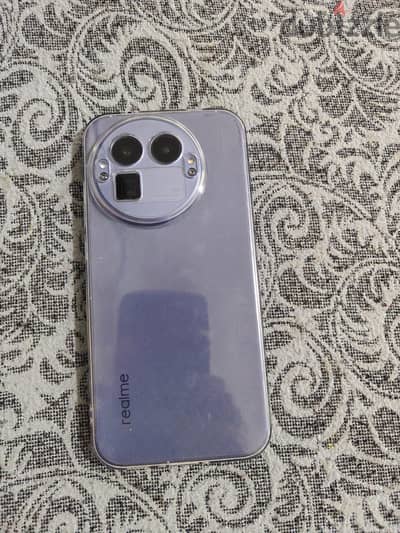 ريلمى  gt8 pro