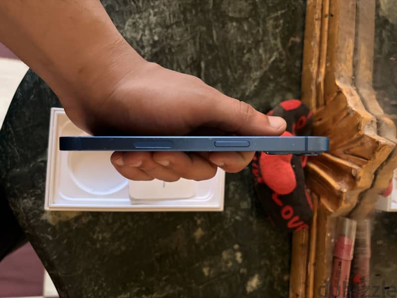 Apple - iPhone 13 5