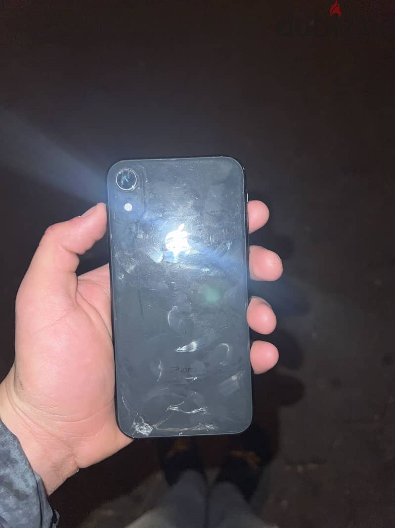 Apple - iPhone XR 5