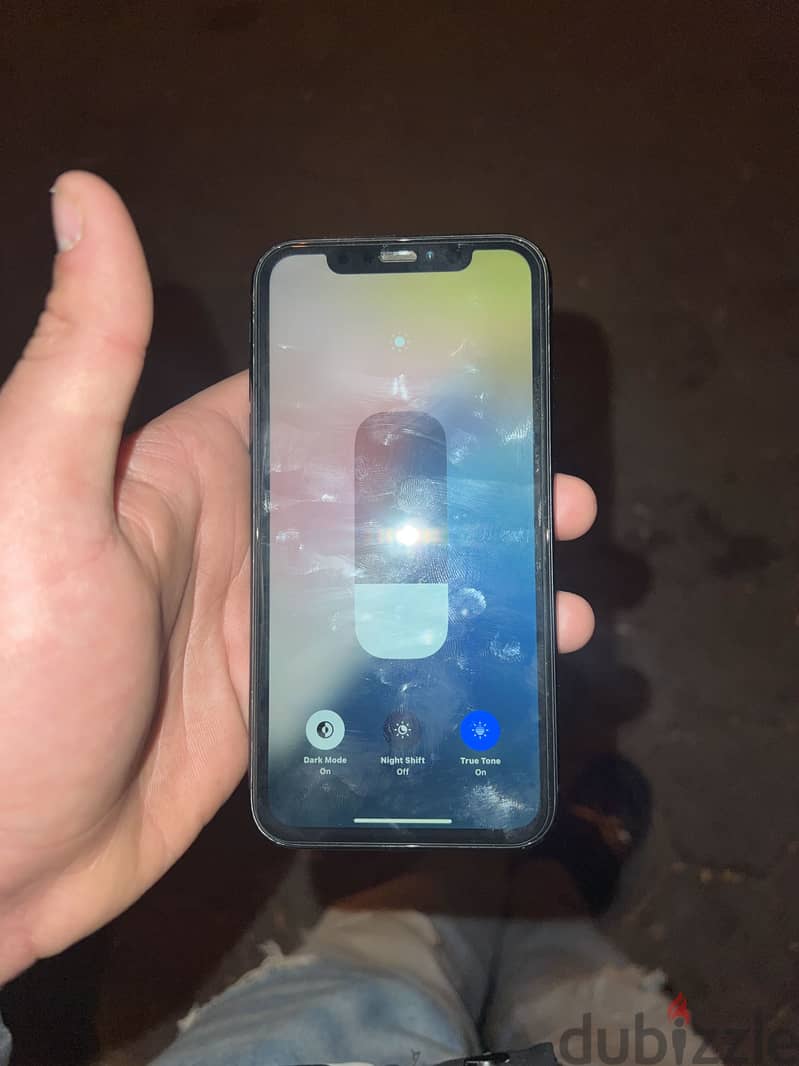 Apple - iPhone XR 6