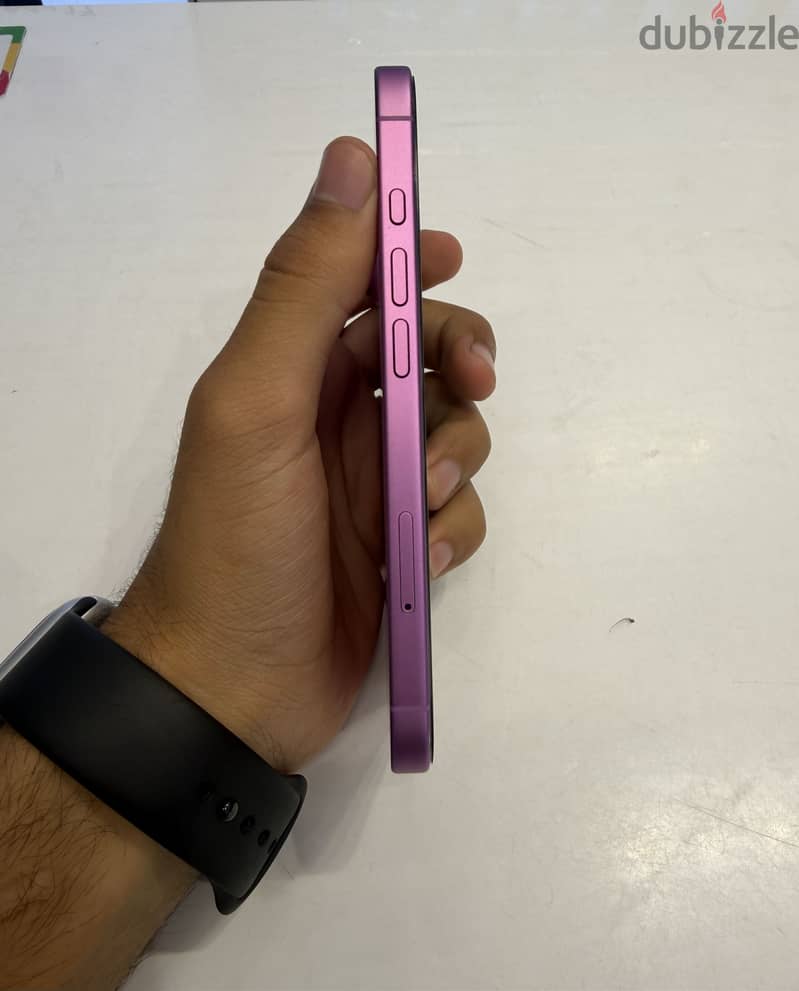 Apple - iPhone 16 4