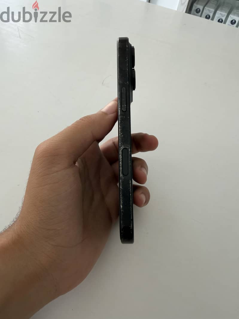 Apple - iPhone 16 Pro 3