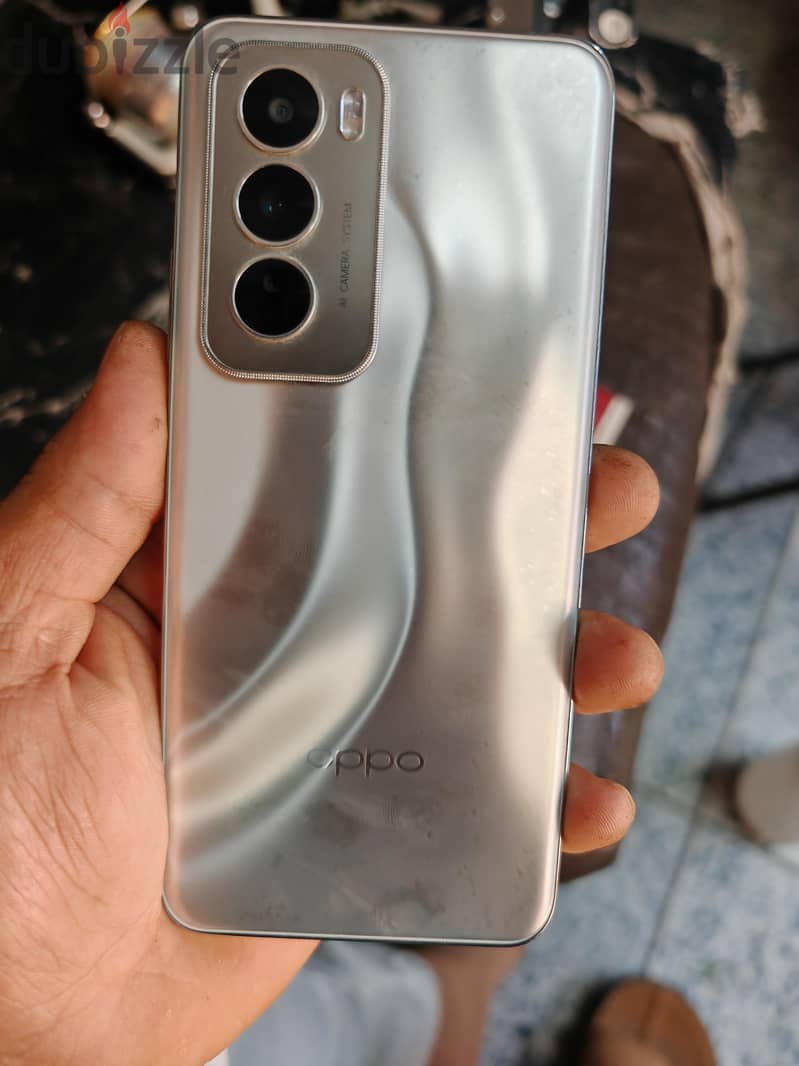 OPPO Reno12 11