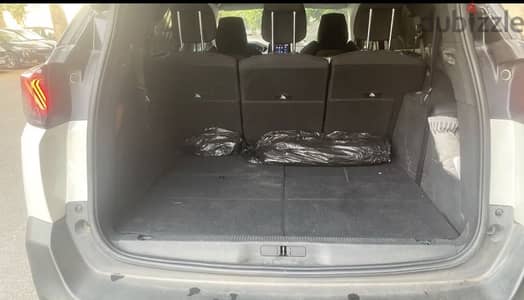 Peugeot 5008 2021