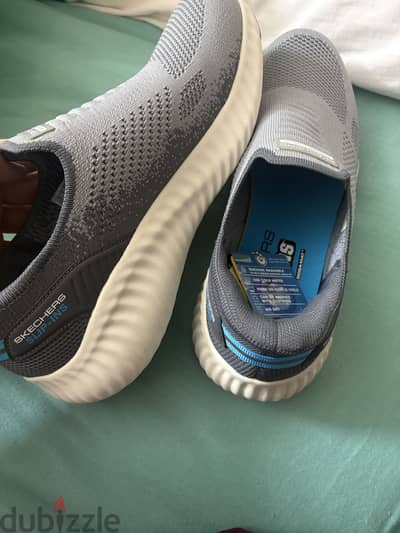 Sketchers 43.5