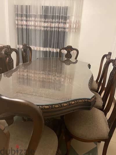 طربيذة سفرة كلاسيك 8 كراسي وبوفيه بالرخامة