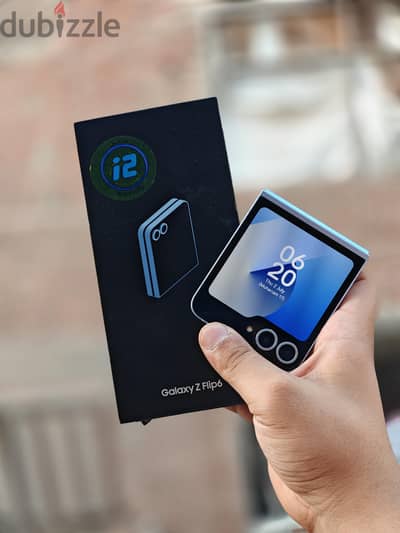 Samsung Z Flip 6 256/12 كسر زيرو بكل مشتملاته معفي ضريبه للبيع او بدل