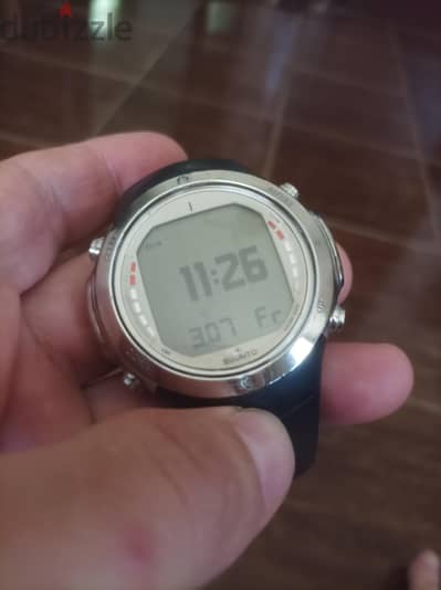 suunto D6