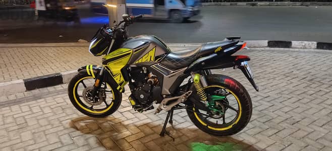 للبيع مكينه  f250