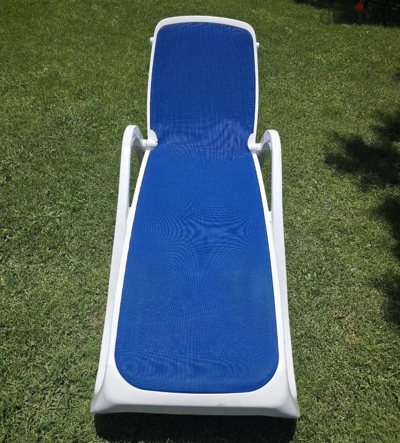 Fiber chaise longue 1