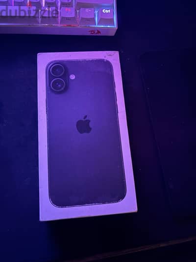 Apple - iPhone 16 Plus بطريه 92% بدون اي عيوب متفتحش ومدفوع الضريبه
