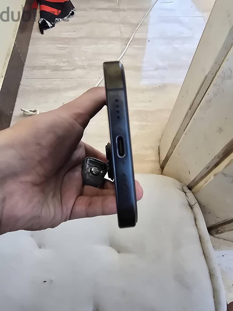 Apple - iPhone 16 Pro Max 4