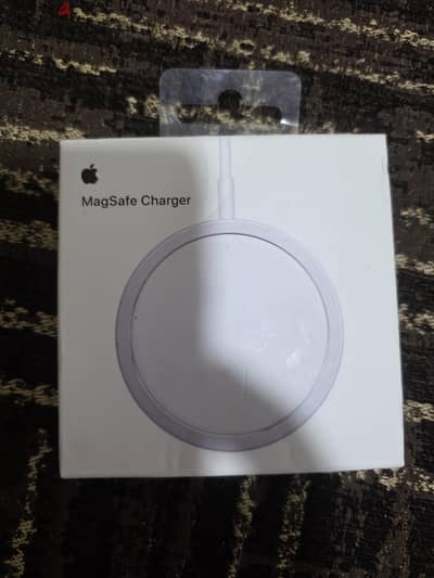 شاحن وايرليس ابل MagSafe Charger اصلي جديد زيرو
