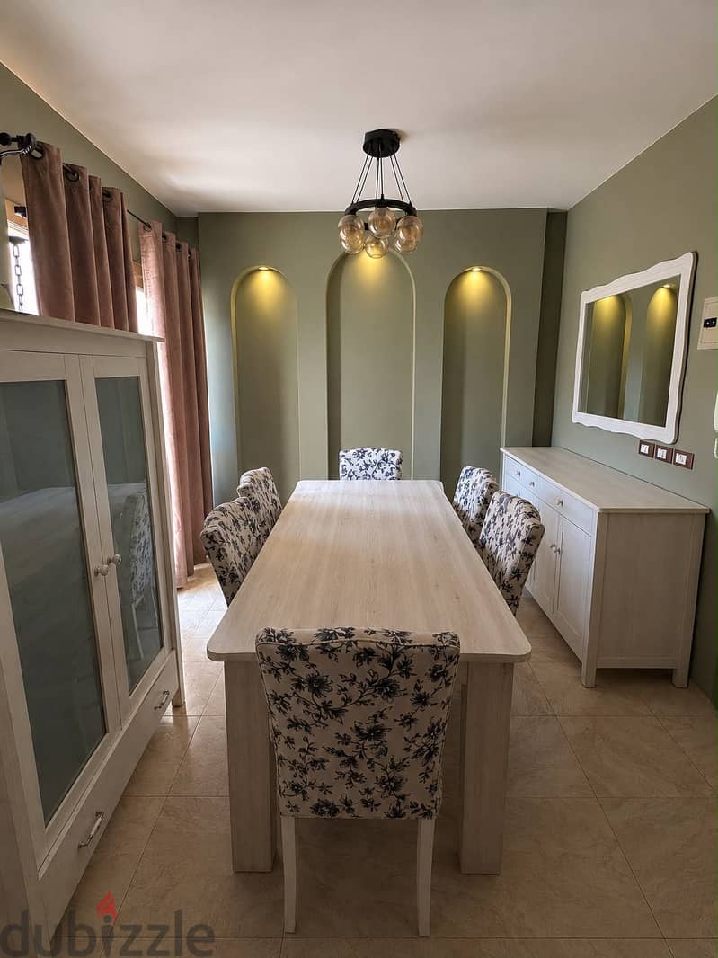 Dining room 8