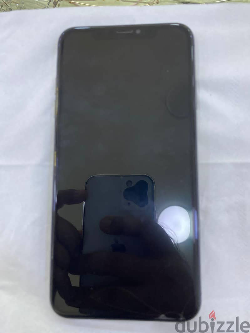 Apple - iPhone XS Max 1