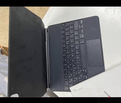 Apple Magic Keyboard ipad pro 12.9