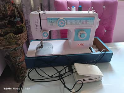 sewing machine ماكينه خياطه ملابس