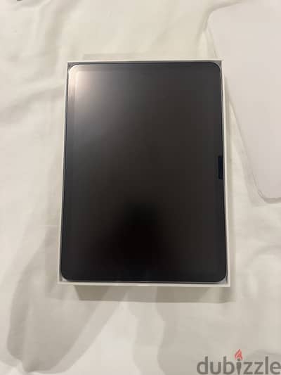 iPad Air M2 11-inch (128GB) + Magic Keyboard + Anker Apple Pencil