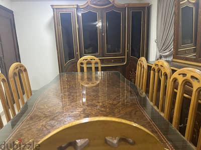 غرفه سفره كامله بوفيه و 8 كراسي ونيش٤٠٠٠