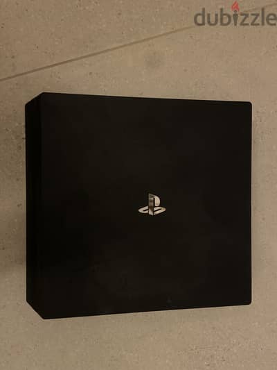 Playstation 4 pro, perfect condition