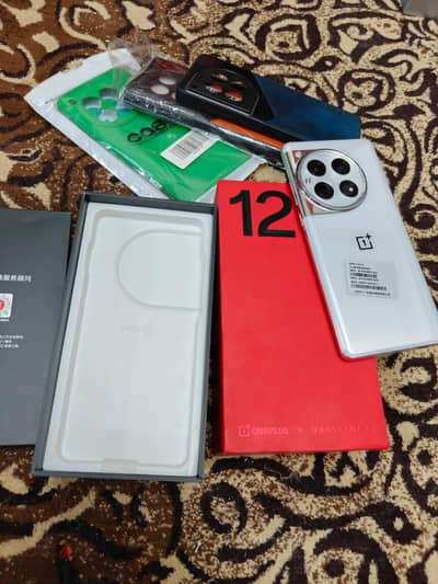 OnePlus 12 tera