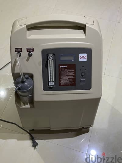 جهاز أكسجين Yuwell 7F-10W - 10 لتر - موديل 2025 بحالة ممتازة