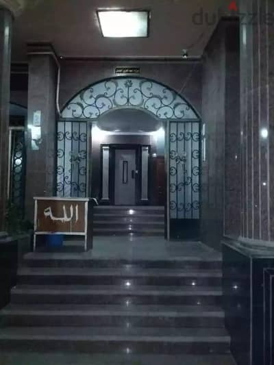 شقه للبيع بشارع قناه السويس الرئيسي