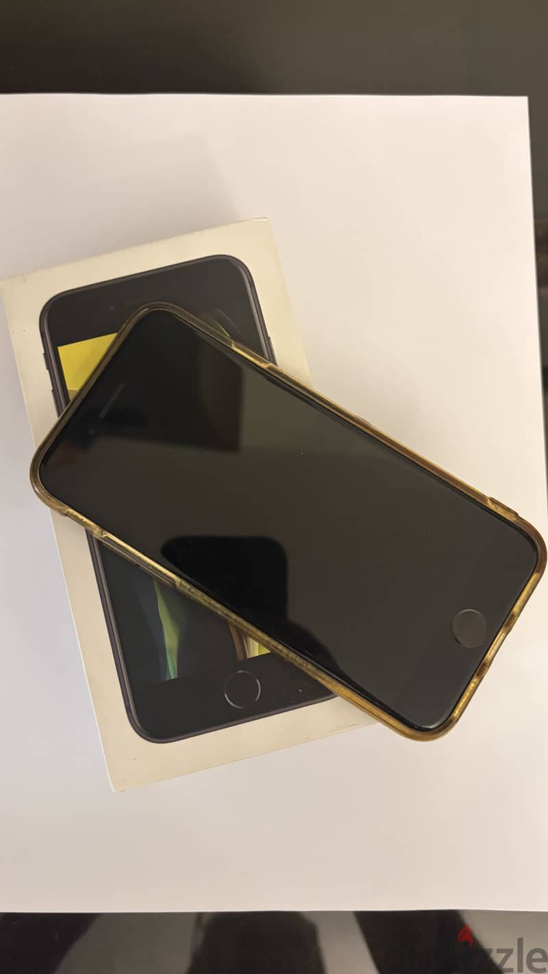 Apple - iPhone SE 2