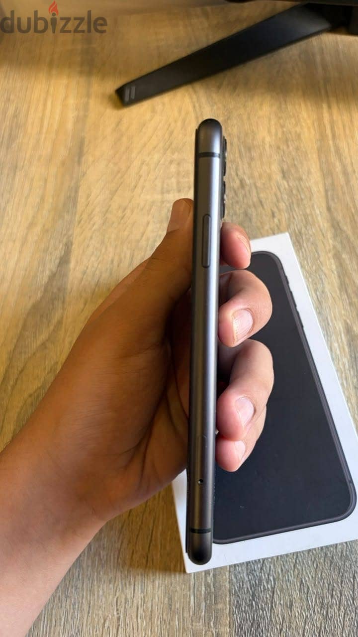 Apple - iPhone 11 5