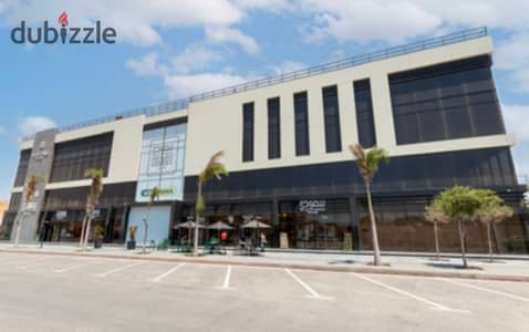 With a down payment of only 800 thousand for sale a medical clinic in Hyde Park, Fifth Settlement, facing the southern ninety with installments over 6 years
