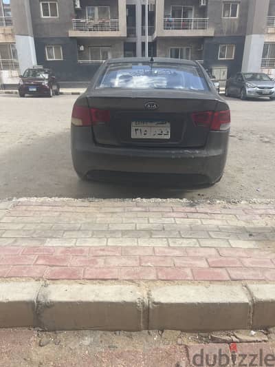 للايجار كيا سيراتو اتوماتيك