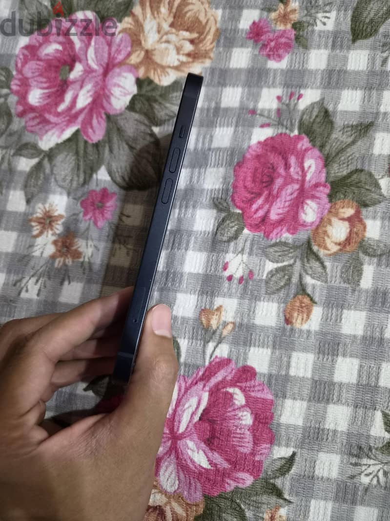 Apple - iPhone 13 5