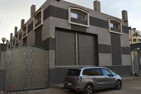 مصنع للإيجار تشطيب كامل موقع متميز بالمنطقة الصناعية الاولى مدينة بدر