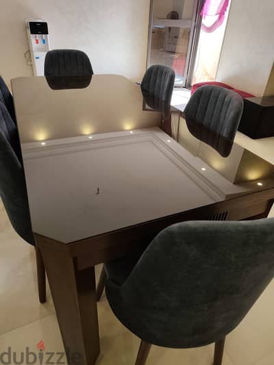 سفره ترابيزه و ٦ كراسي استعمال خفيف