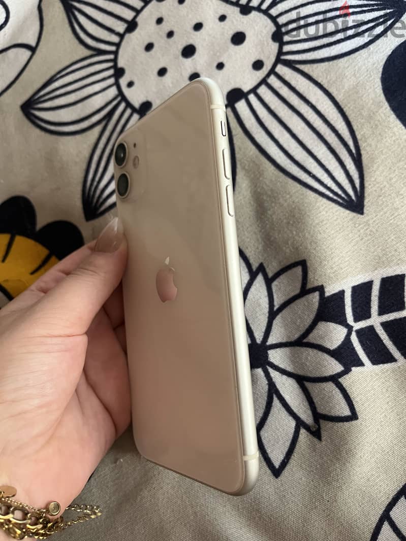 Apple - iPhone 11 1