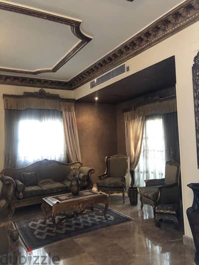 صالون كنبه و ٤ فوتيه خشب أكسيديه مع طرابيزة بالرخامه صالون كنبه و ٤ فوتيه خشب أكسيديه مع طرابيزة بالرخامه