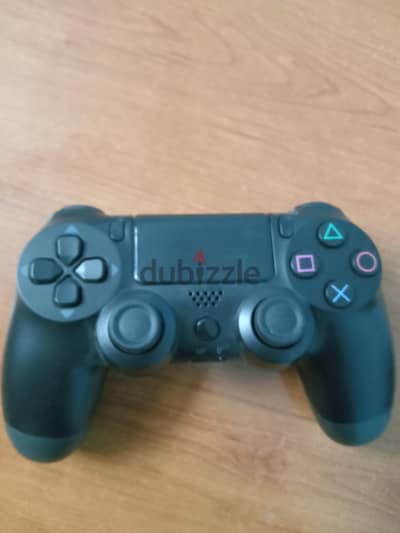 PS4 controller