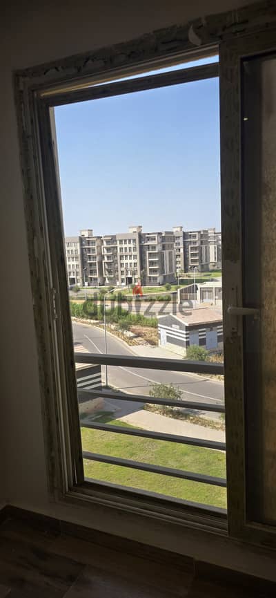 شقه للايجار بكموبند جنه ٢ الشيخ زايد