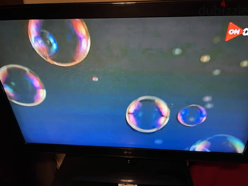 LG Television 4