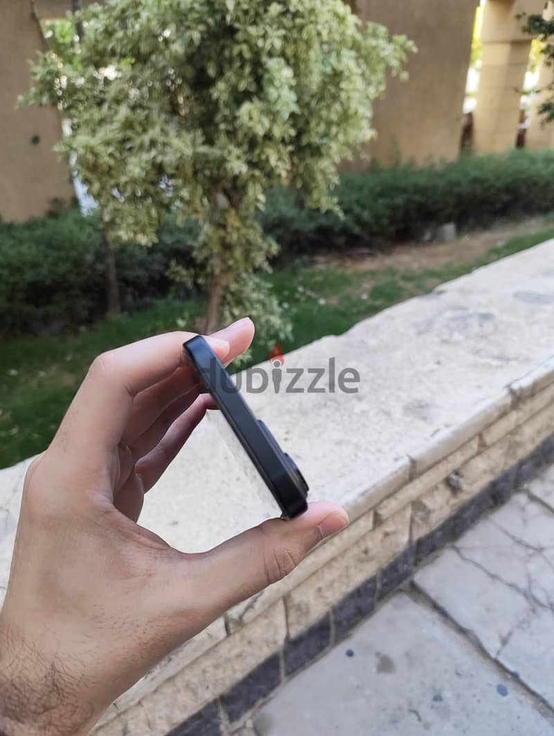 Apple - iPhone 15 4
