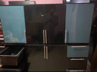 مطبخ الموينتال  كسر زيرو حاله نضيفه جدا معاه الرخامه بتاعته