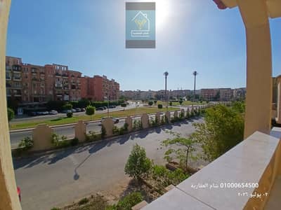 شقة للايجار بالشيخ زايد الحي14 اول بعد الارضي 100م