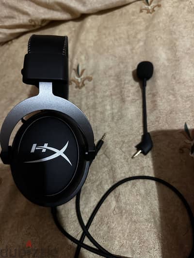 Hyper x cloud 2 شبه الجديده بالظبط استعمال خفيف ايام