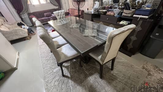 سفره طربيزه و ٨ كراسى مودرن حالتهم كويسه جدا