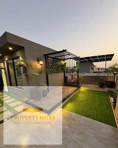 Sky Villa for sale in New Cairo for less than its original price, with installments up to 12 years, only a 5% down payment, and a 26% discount.