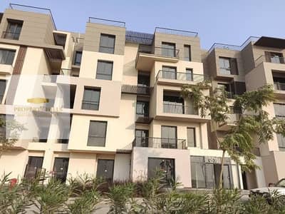 The last apartment in SODIC East, New Cairo, with a very distinctive view in a great location, at a large discount with full finishing.