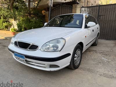 دايو نوبيرا 2001