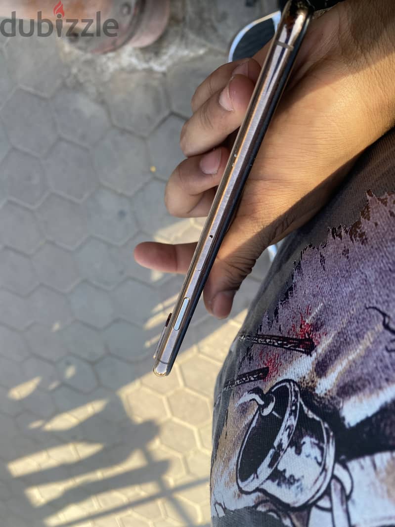 Apple - iPhone XS Max 2